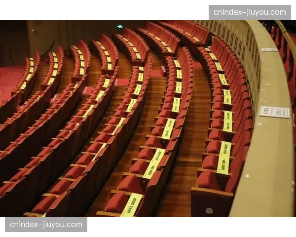 看台智能温控系统正依据分区上座率进行差异化供能